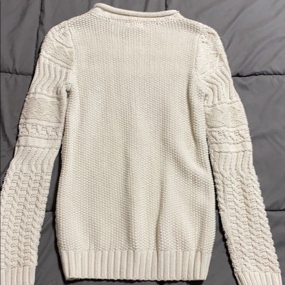 O+O sweater - Picture 3 of 3